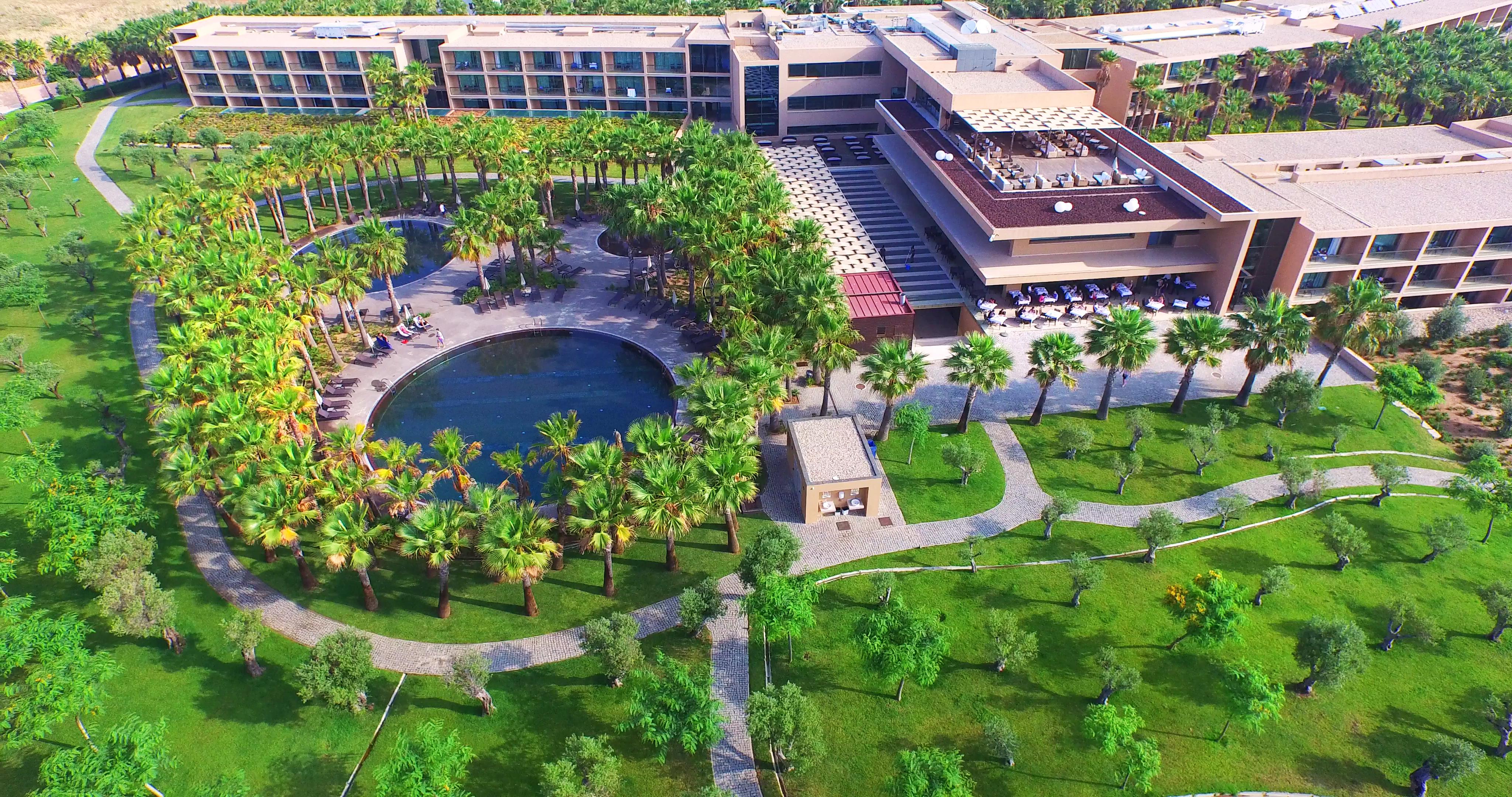 Kimpton Atlantico Algarve By Ihg Hotel Albufeira Ngoại thất bức ảnh The hotel's main building
